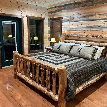 * * 4 Master Bedrooms, Views, Theater, Arcade, Evc Гетлинбург Екстериор снимка