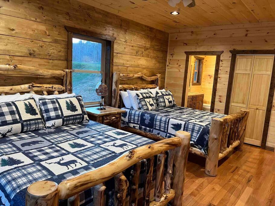 * * 4 Master Bedrooms, Views, Theater, Arcade, Evc Гетлинбург Екстериор снимка
