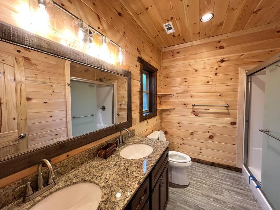 * * 4 Master Bedrooms, Views, Theater, Arcade, Evc Гетлинбург Екстериор снимка